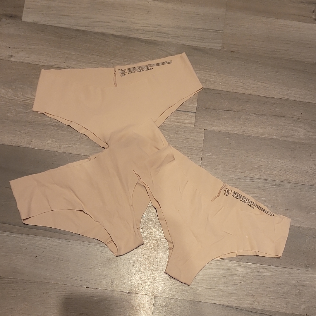 Victoria Secret Cheeky 3 Pack Nwot Size Xl